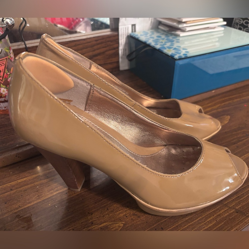Sofft Women's Brown Leather Heels